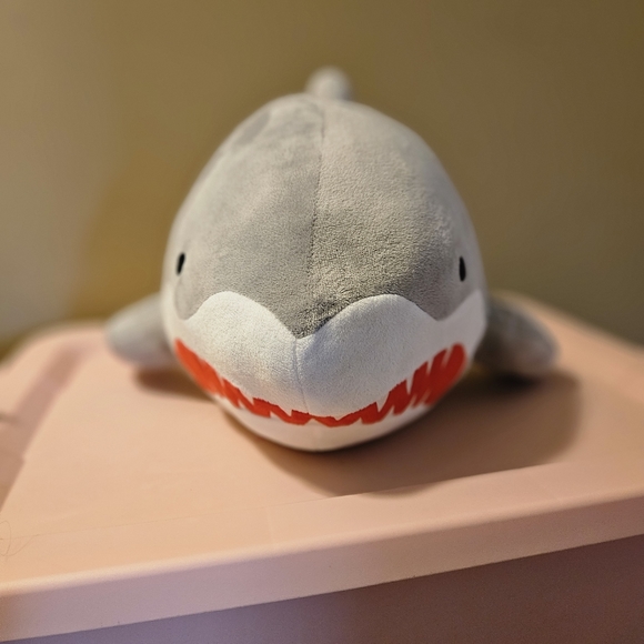 NWOT!!! Jumbo Plush Great White Shark Sharky Bank - Picture 5 of 5